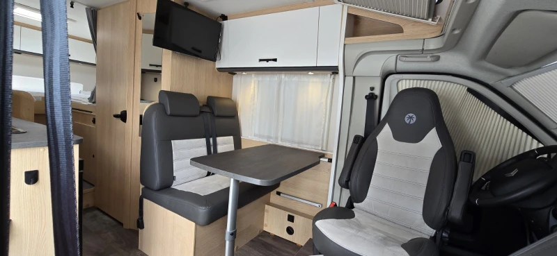 Кемпер SUNLIGHT V66 Adventure НОВ, снимка 7 - Каравани и кемпери - 51203949