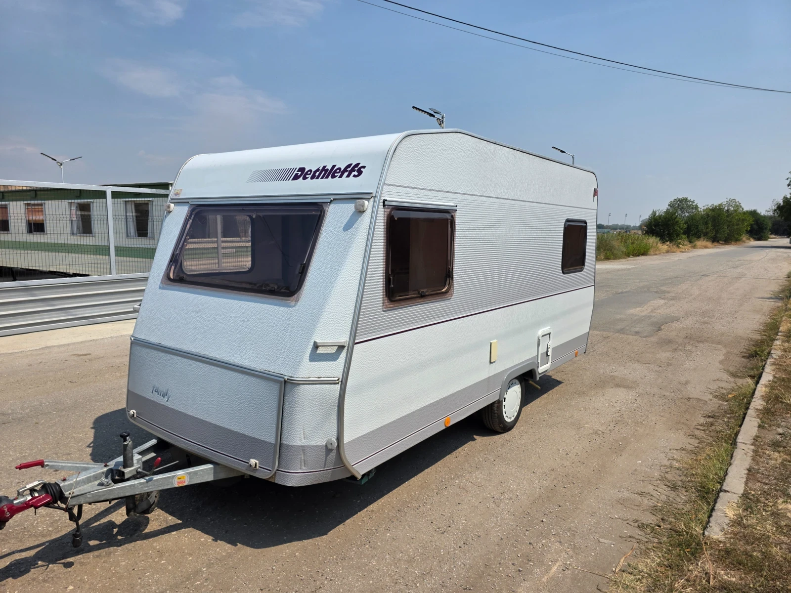 Каравана Adria DETHLEFFS 450 WC, снимка 2 - Каравани и кемпери - 55709146