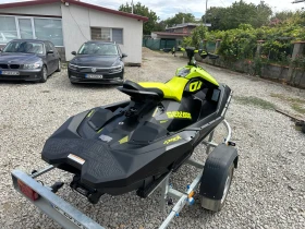 Джет Bombardier Sea Doo Spark Trixx 3UP, снимка 5 - Воден транспорт - 49426788