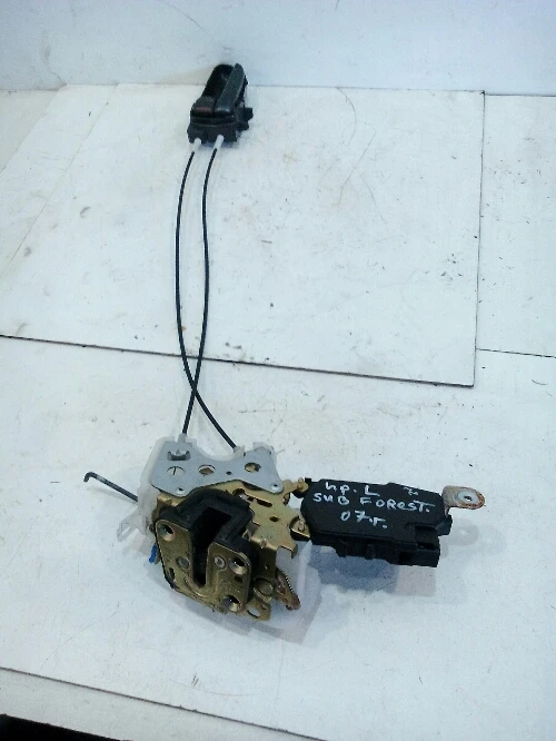 Брава врата предна лява Субару Форестър