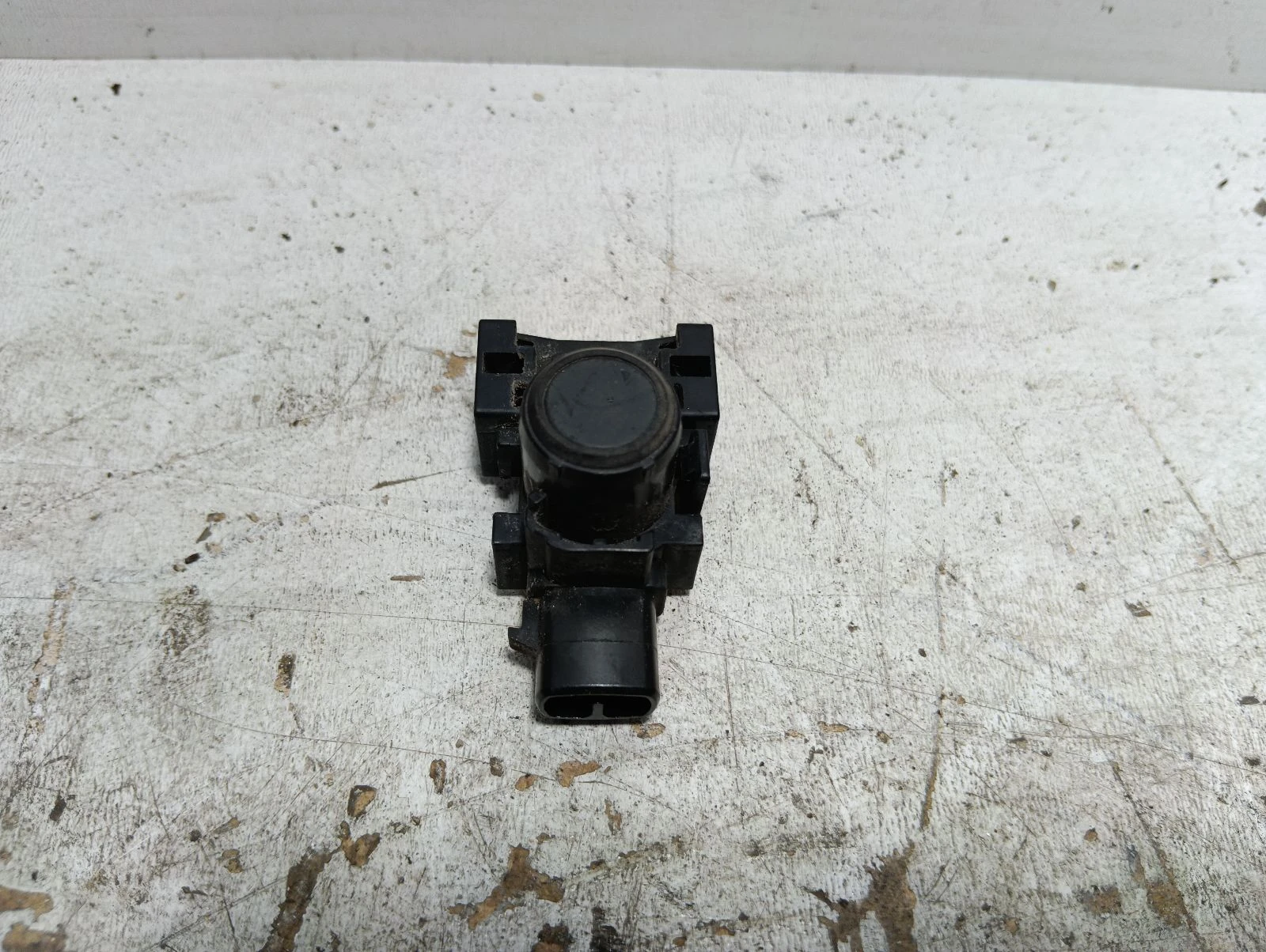 датчик за парктроник черен K6021 KD4967UC1 Mazda CX 5