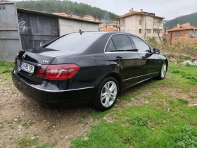 Mercedes-Benz 220, снимка 2