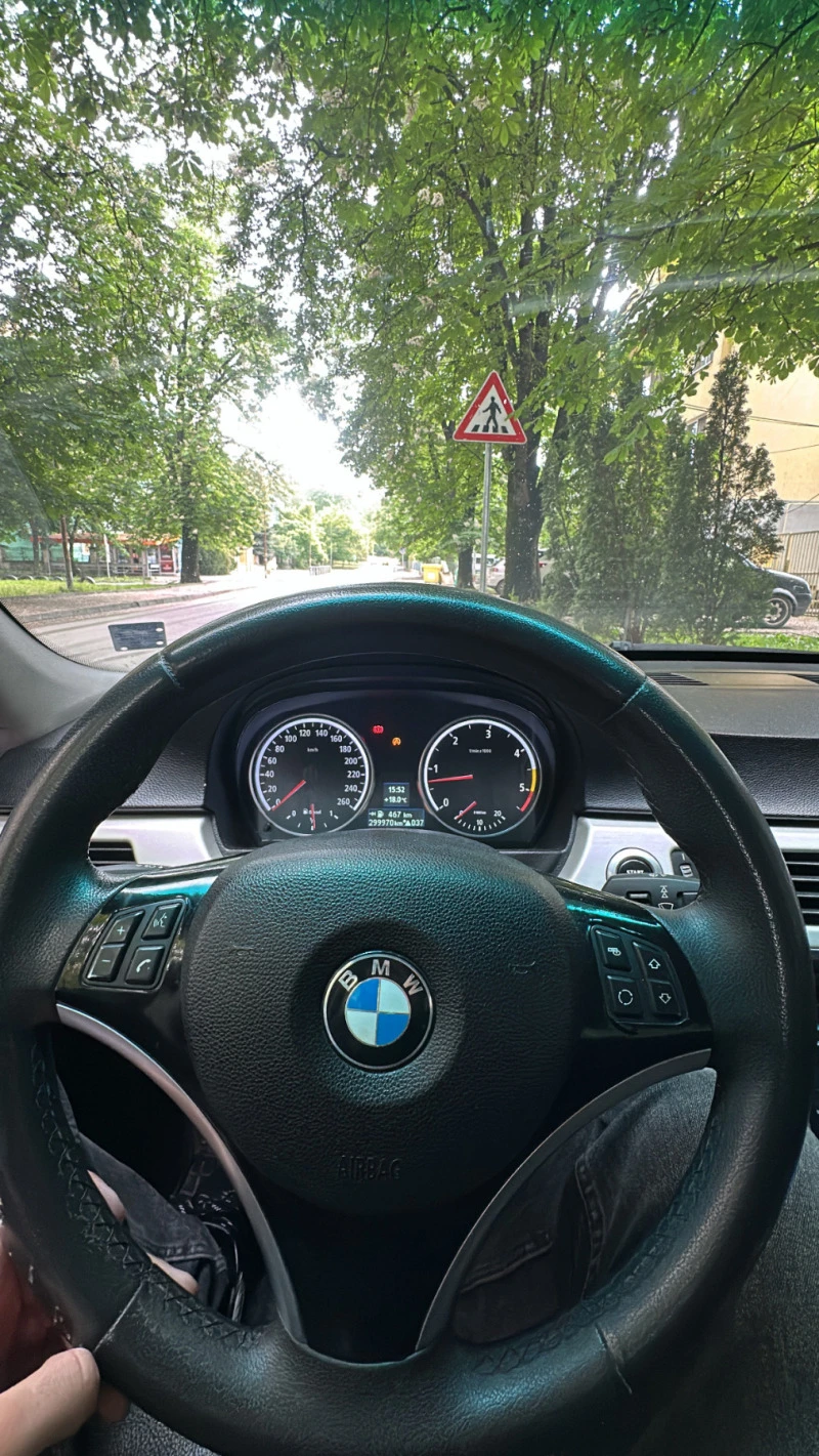 BMW 330, снимка 9 - Автомобили и джипове - 47078602