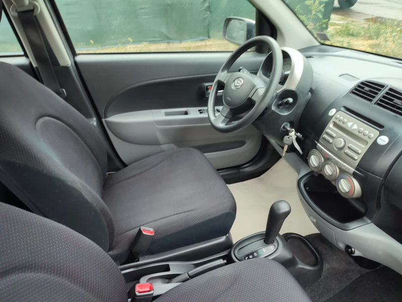 Daihatsu Sirion 1.3i-87kc-4X4-АВТОМАТИК-КЛИМАТИК, снимка 12 - Автомобили и джипове - 47888779