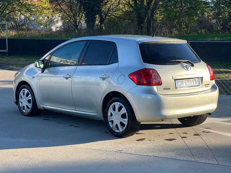 Toyota Auris 1.4 D4D, снимка 4 - Автомобили и джипове - 47728032