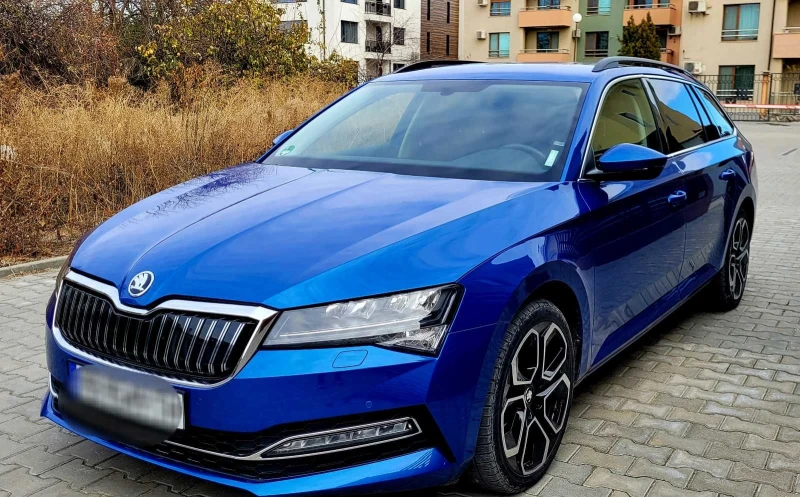 Skoda Superb IV, снимка 1 - Автомобили и джипове - 49597590