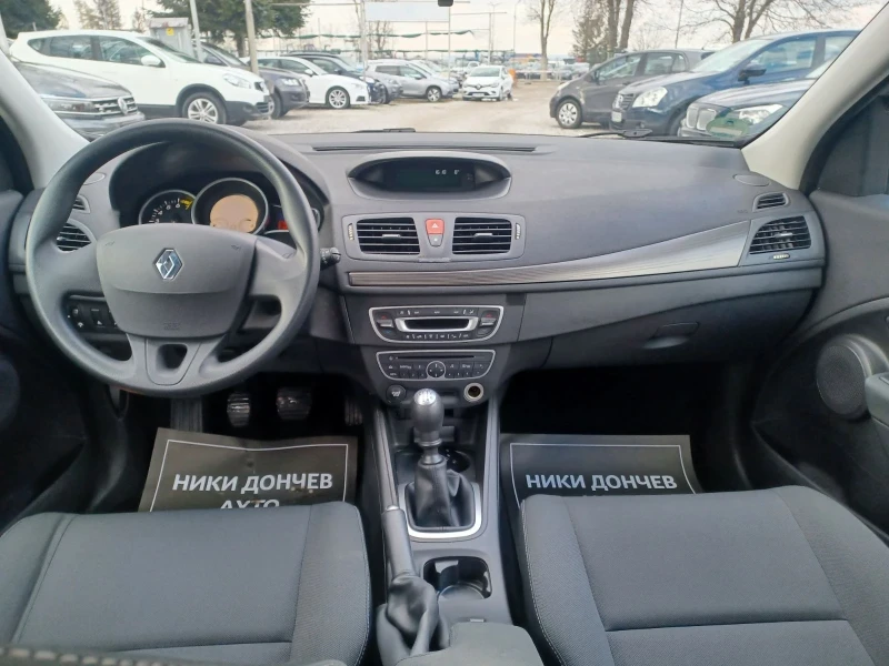 Renault Megane, снимка 13 - Автомобили и джипове - 49391595