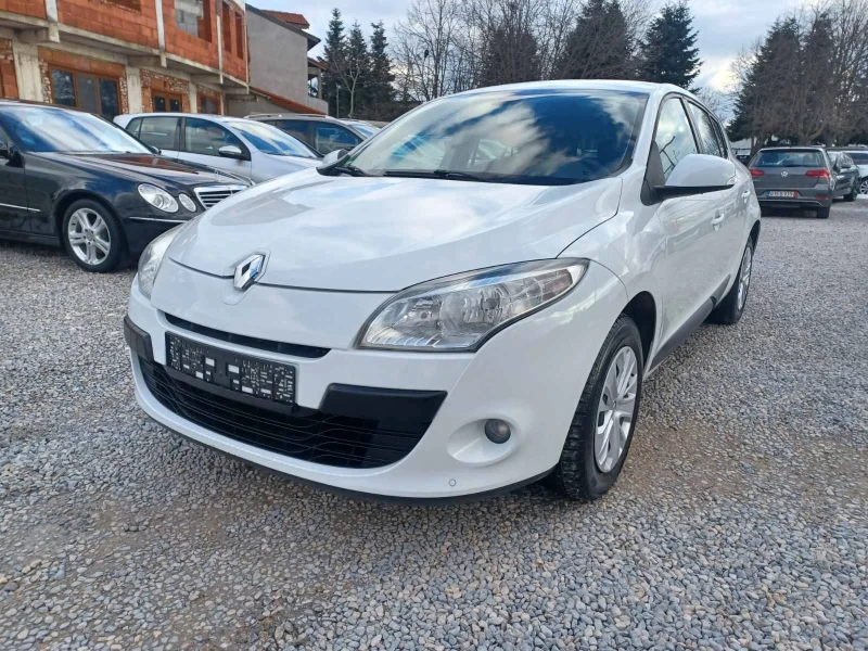 Renault Megane, снимка 1 - Автомобили и джипове - 49391595