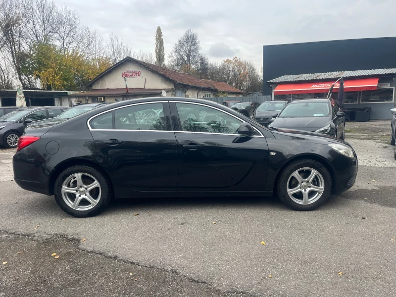 Opel Insignia 2.0 CDTI Automat Седан, снимка 5 - Автомобили и джипове - 50552423