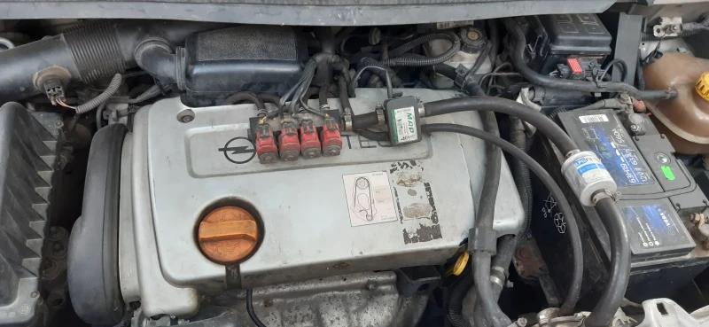 Opel Zafira, снимка 8 - Автомобили и джипове - 52645764