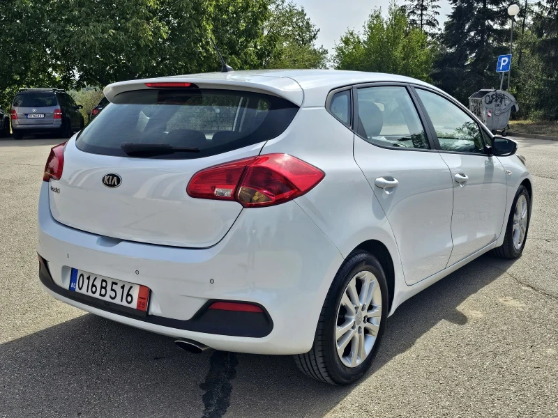 Kia Ceed 1.4 16v-99к.с Сервизна история , снимка 6 - Автомобили и джипове - 51638277