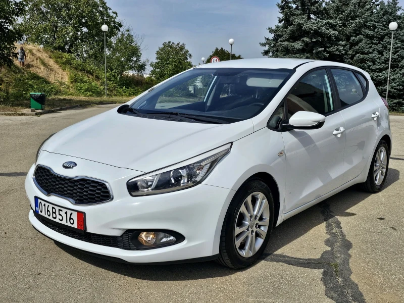 Kia Ceed 1.4 16v-99к.с Сервизна история , снимка 7 - Автомобили и джипове - 51638277