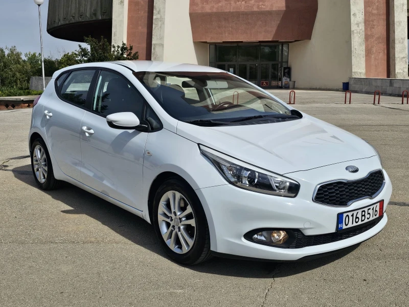 Kia Ceed 1.4 16v-99к.с Сервизна история , снимка 5 - Автомобили и джипове - 51638277
