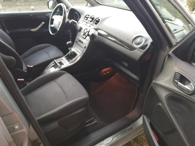 Ford Galaxy Ghia 140к.с , снимка 14 - Автомобили и джипове - 51810597