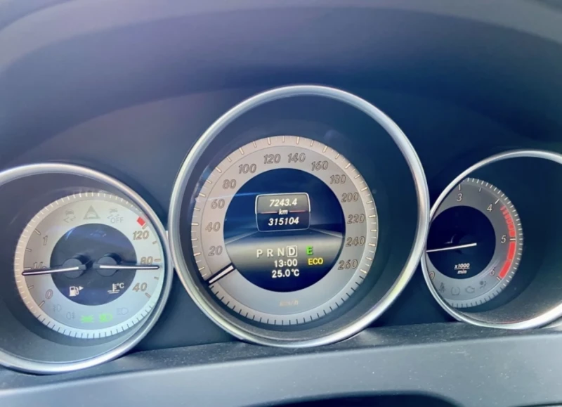 Mercedes-Benz C 250, снимка 9 - Автомобили и джипове - 53326496