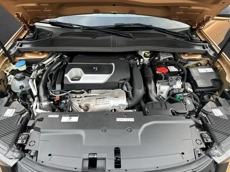 DS DS 4 E-TENSE/224HP/PERFORMANCE/CAM/HUD/NAVI/LED/809g, снимка 15 - Автомобили и джипове - 53563425