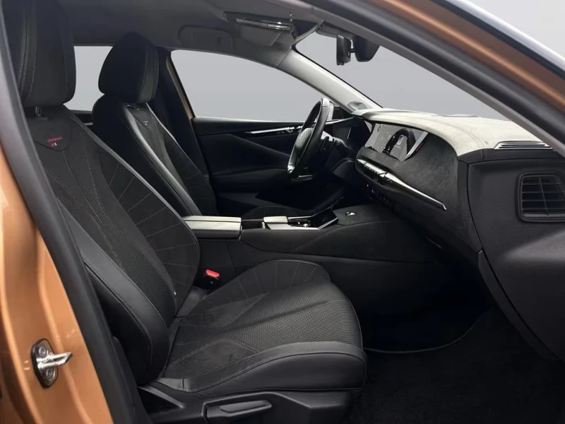 DS DS 4 E-TENSE/224HP/PERFORMANCE/CAM/HUD/NAVI/LED/809g, снимка 11 - Автомобили и джипове - 53563425