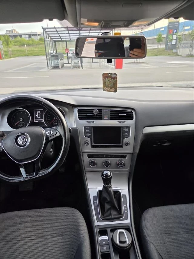 VW Golf, снимка 4 - Автомобили и джипове - 54490456