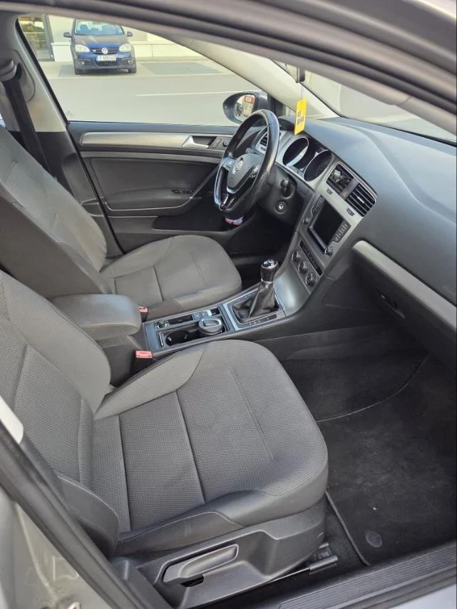 VW Golf, снимка 2 - Автомобили и джипове - 54490456