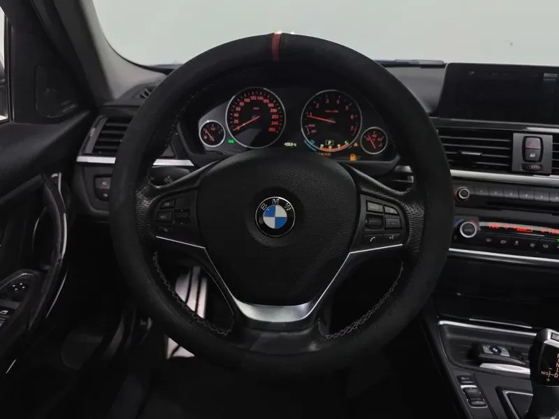 BMW 320, снимка 13 - Автомобили и джипове - 54835849