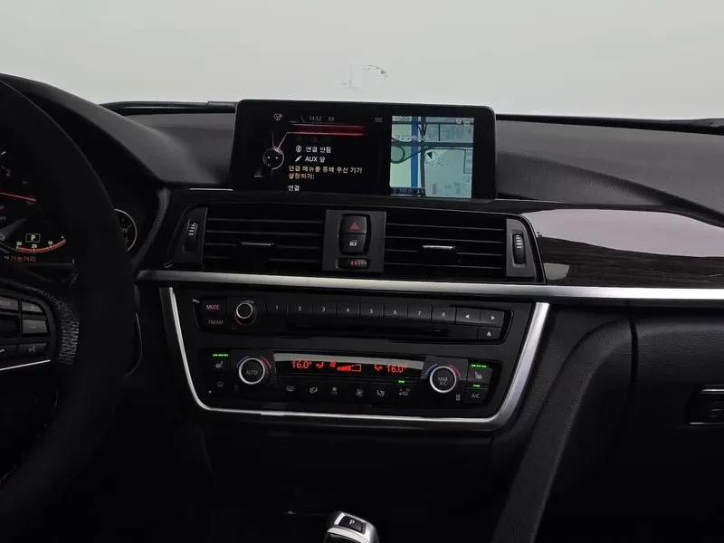 BMW 320, снимка 12 - Автомобили и джипове - 54835849