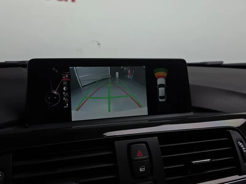 BMW 320, снимка 14 - Автомобили и джипове - 54835849