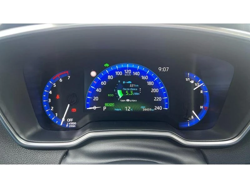 Toyota Corolla 1.8H Executive, снимка 14 - Автомобили и джипове - 56251953