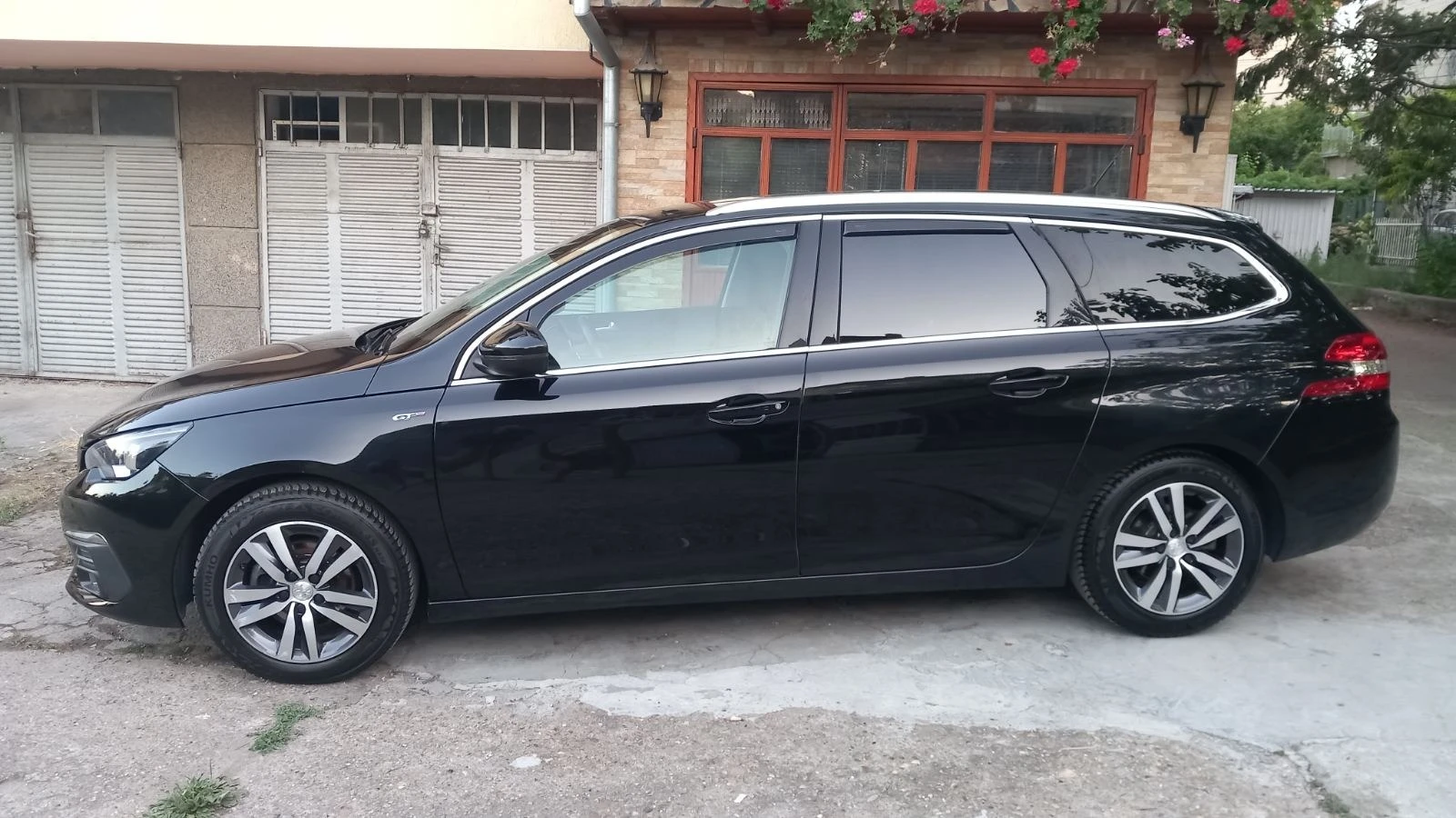 Peugeot 308 SW - изображение 4