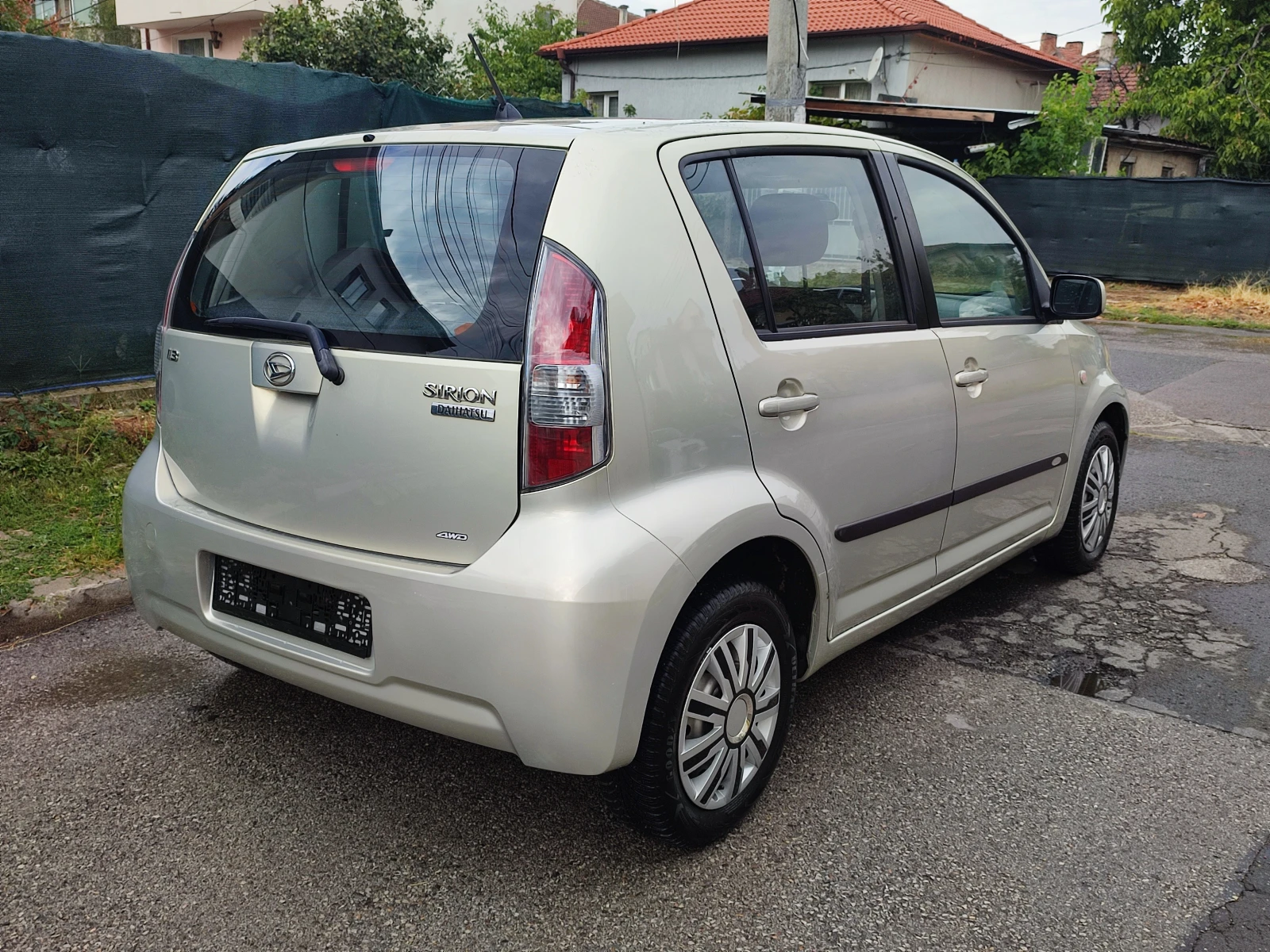 Daihatsu Sirion 1.3i-87kc-4X4-АВТОМАТИК-КЛИМАТИК - изображение 4