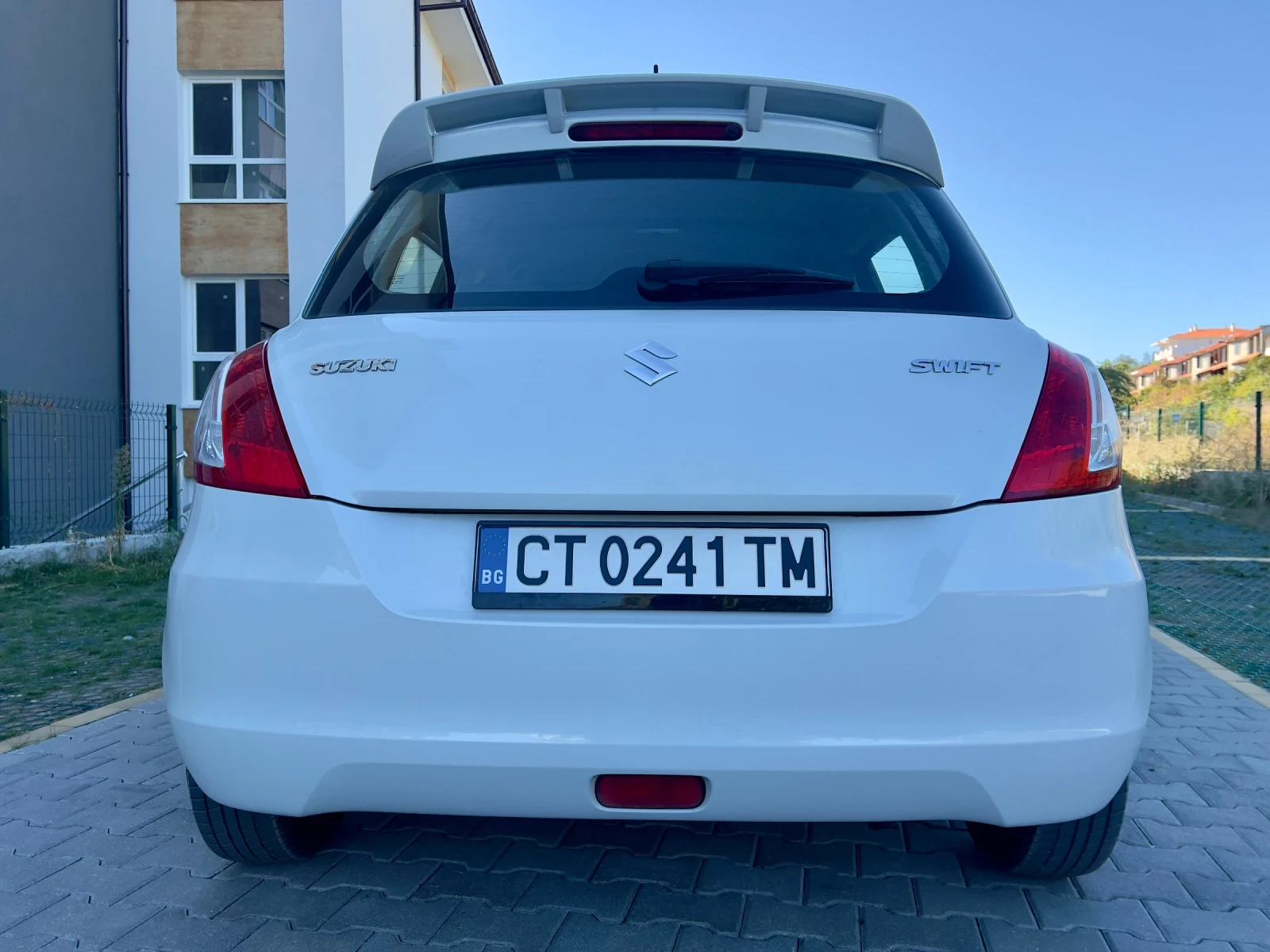 Suzuki Swift 1.2i - изображение 4