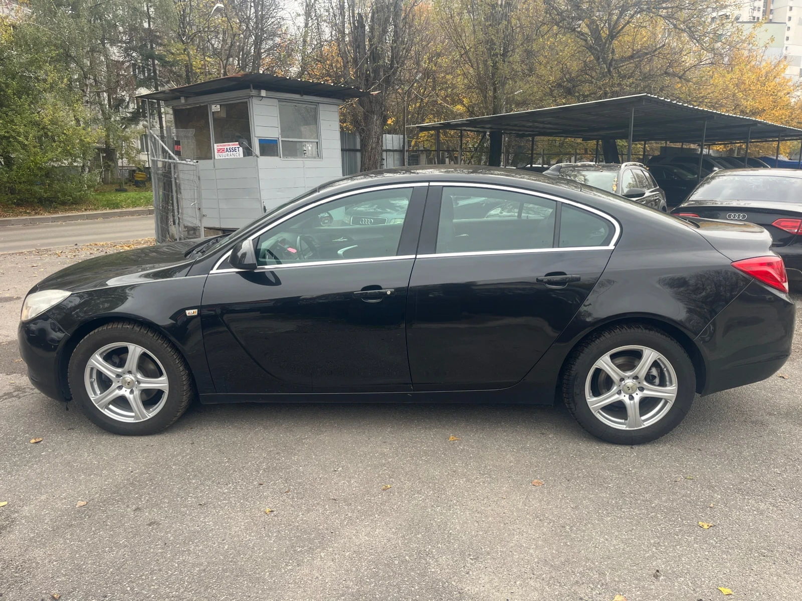 Opel Insignia 2.0 CDTI Automat Седан - изображение 6