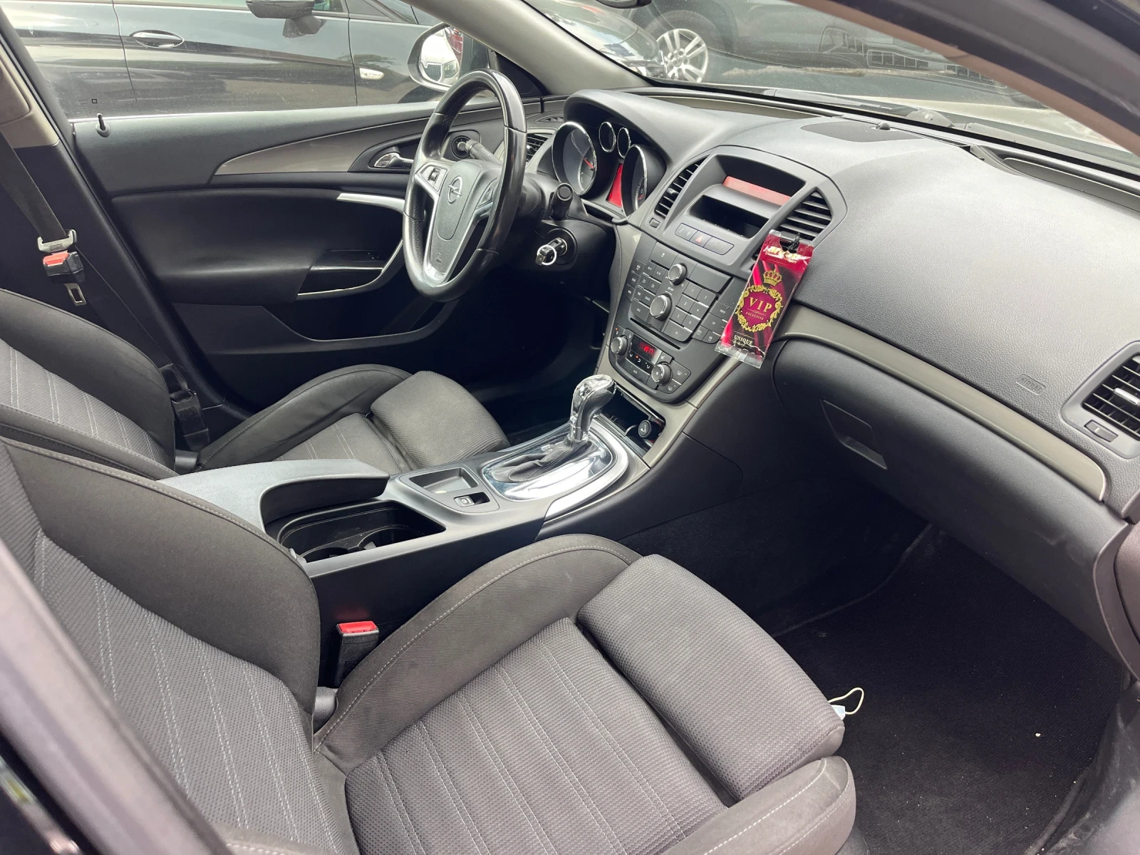 Opel Insignia 2.0 CDTI Automat Седан - изображение 7