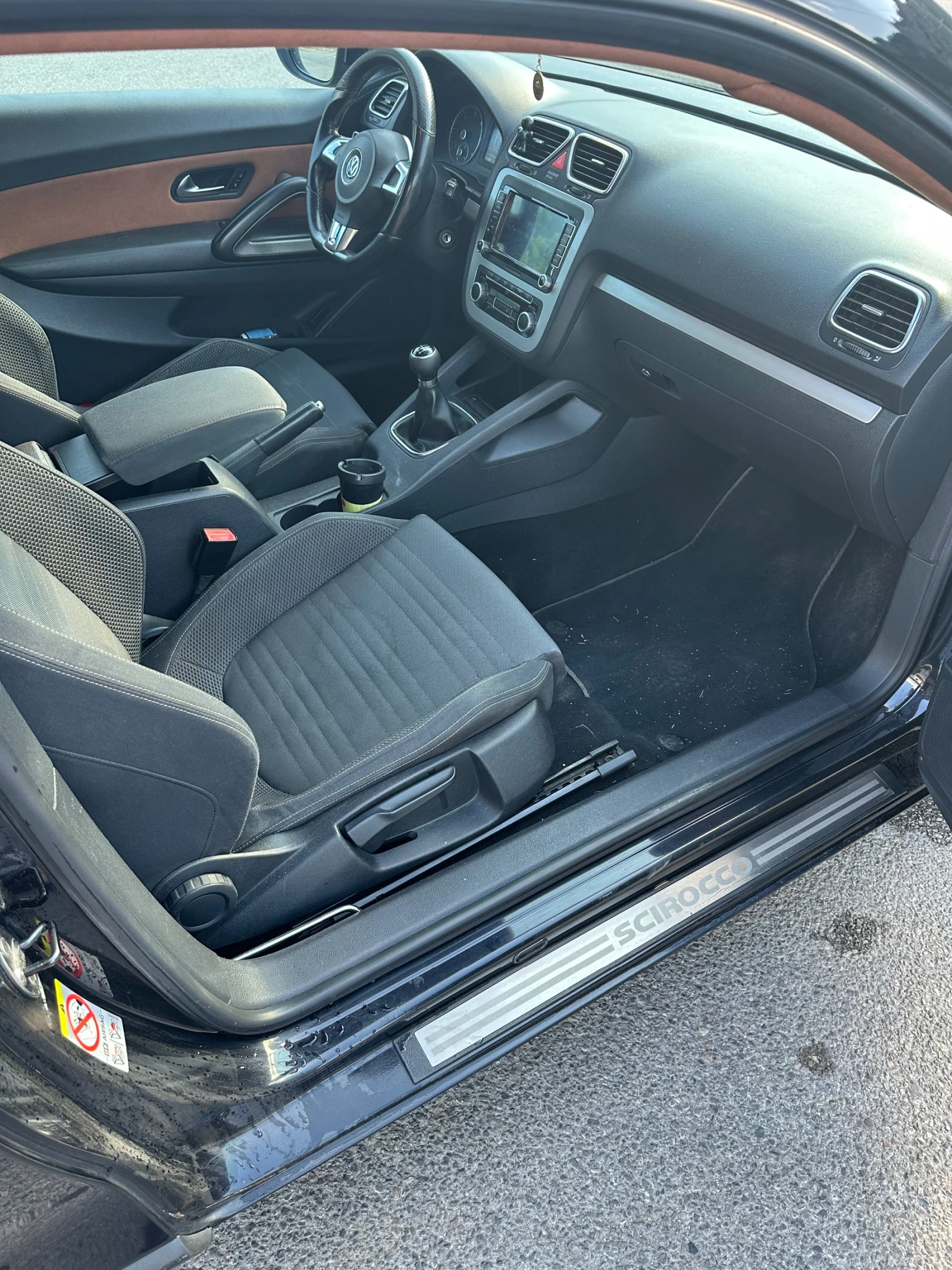 VW Scirocco 2.0TDI - изображение 9