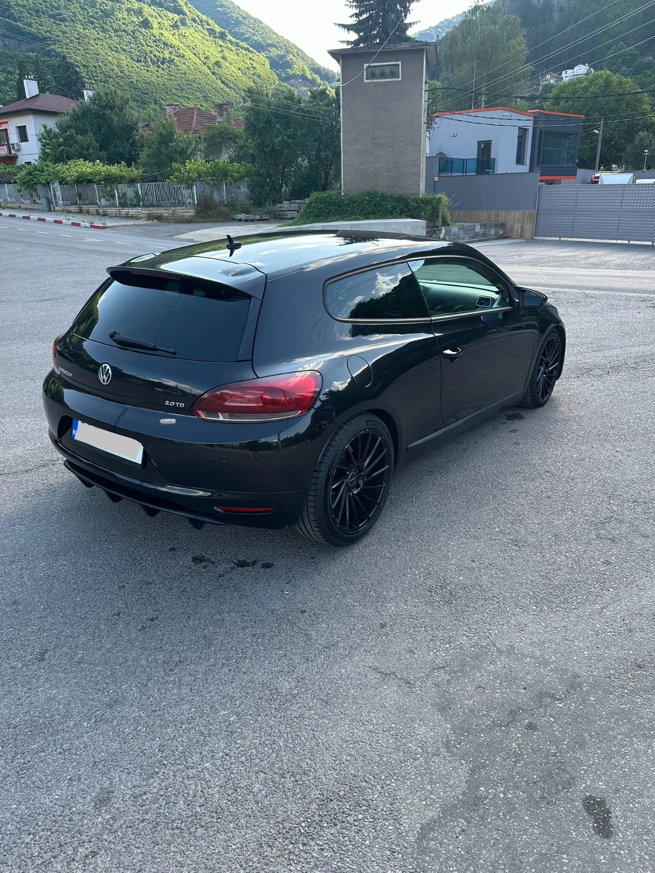 VW Scirocco 2.0TDI - изображение 4