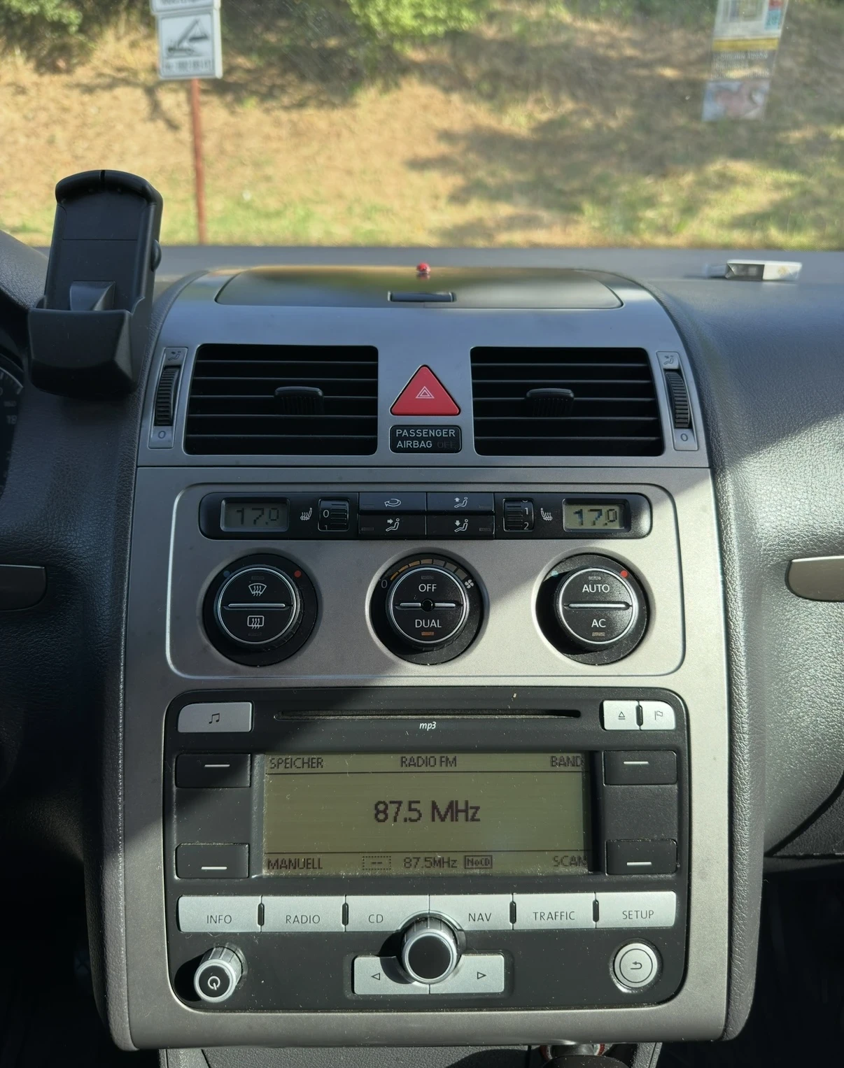 VW Touran 1.9 tdi 6ск  - изображение 9