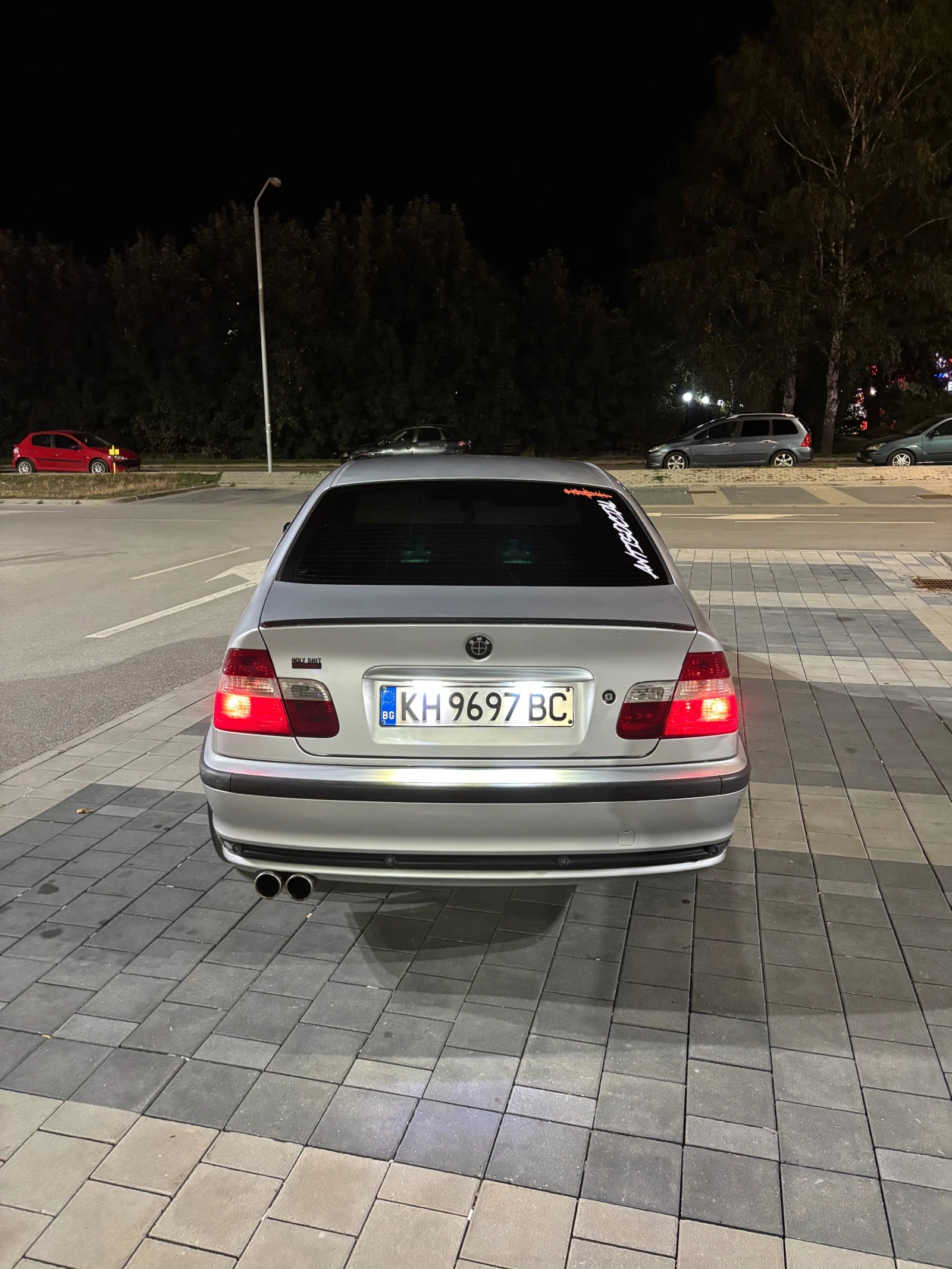 BMW 323  - изображение 7