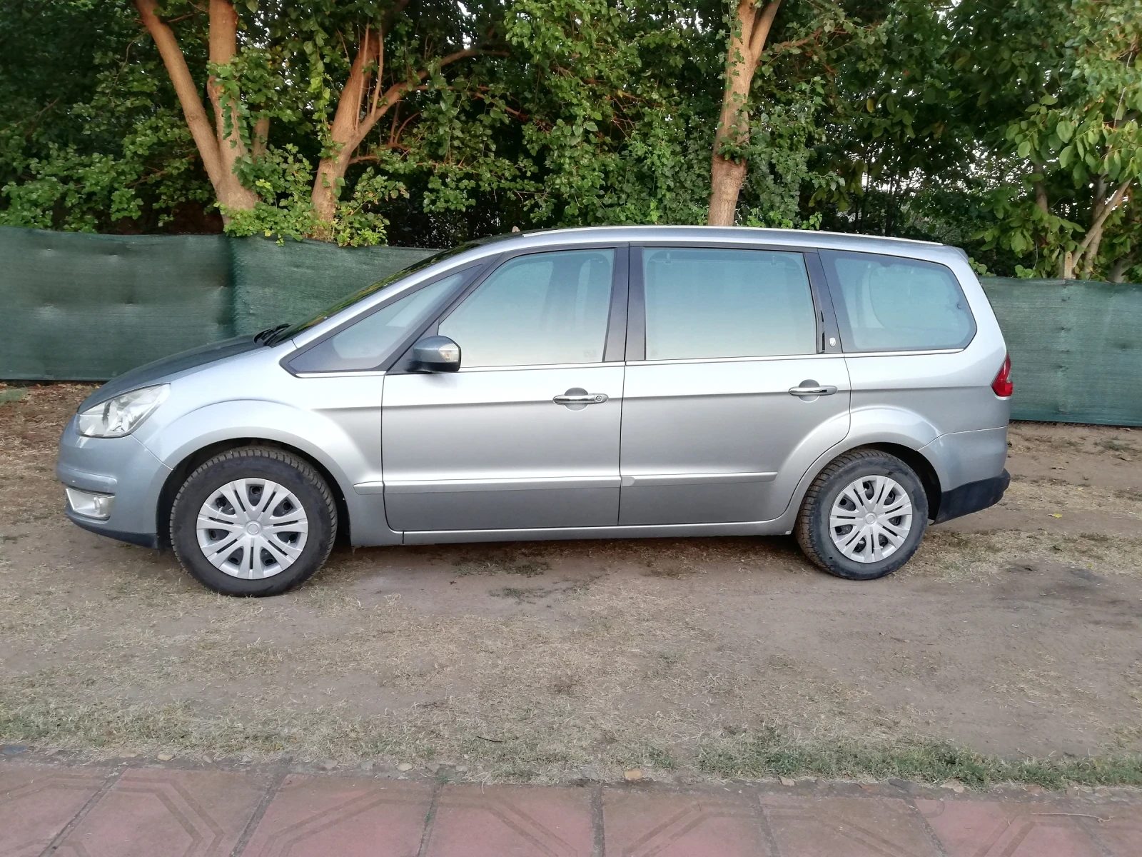 Ford Galaxy Ghia 140к.с  | Mobile.bg — изображение 2