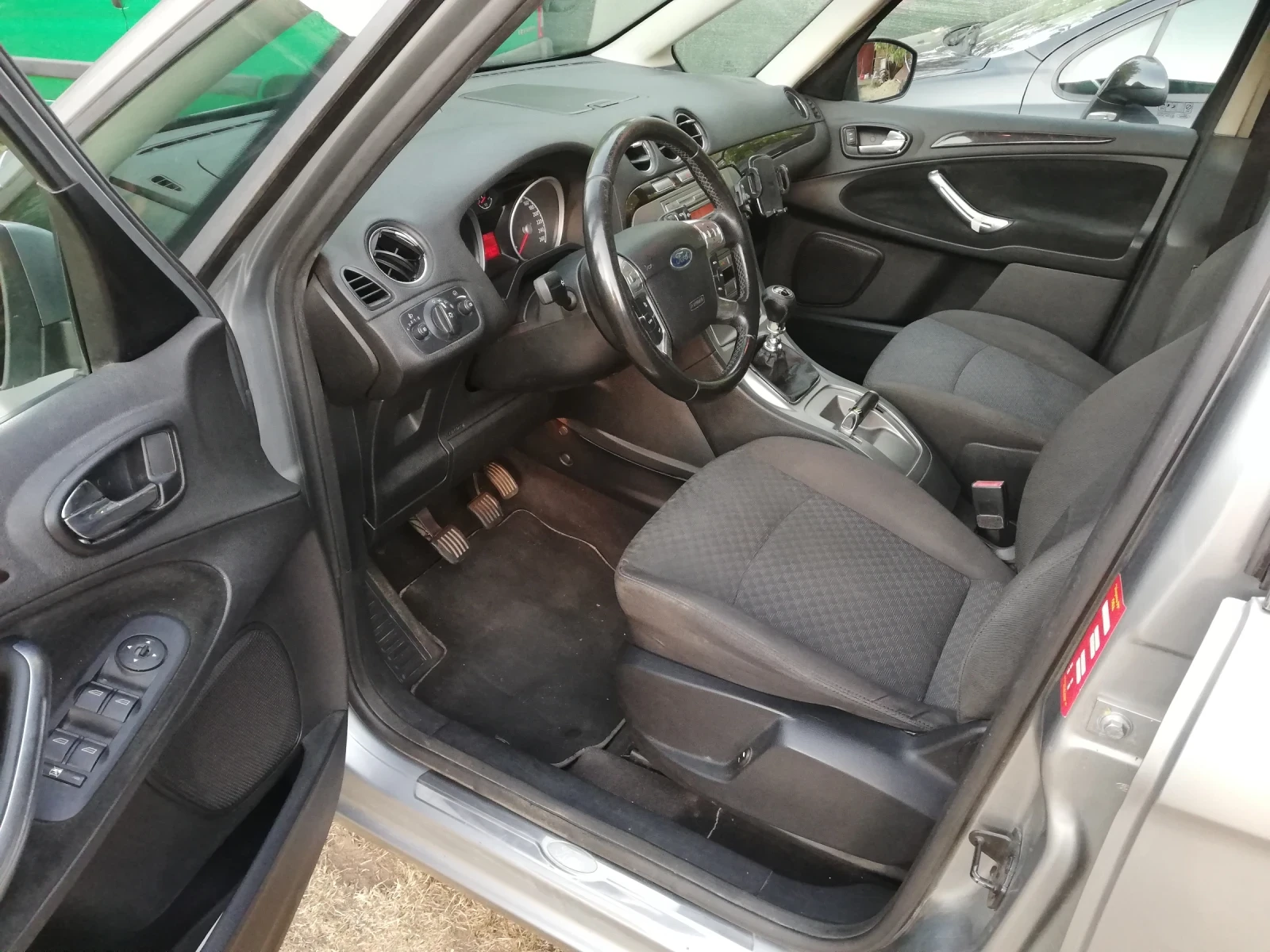 Ford Galaxy Ghia 140к.с  | Mobile.bg — изображение 8