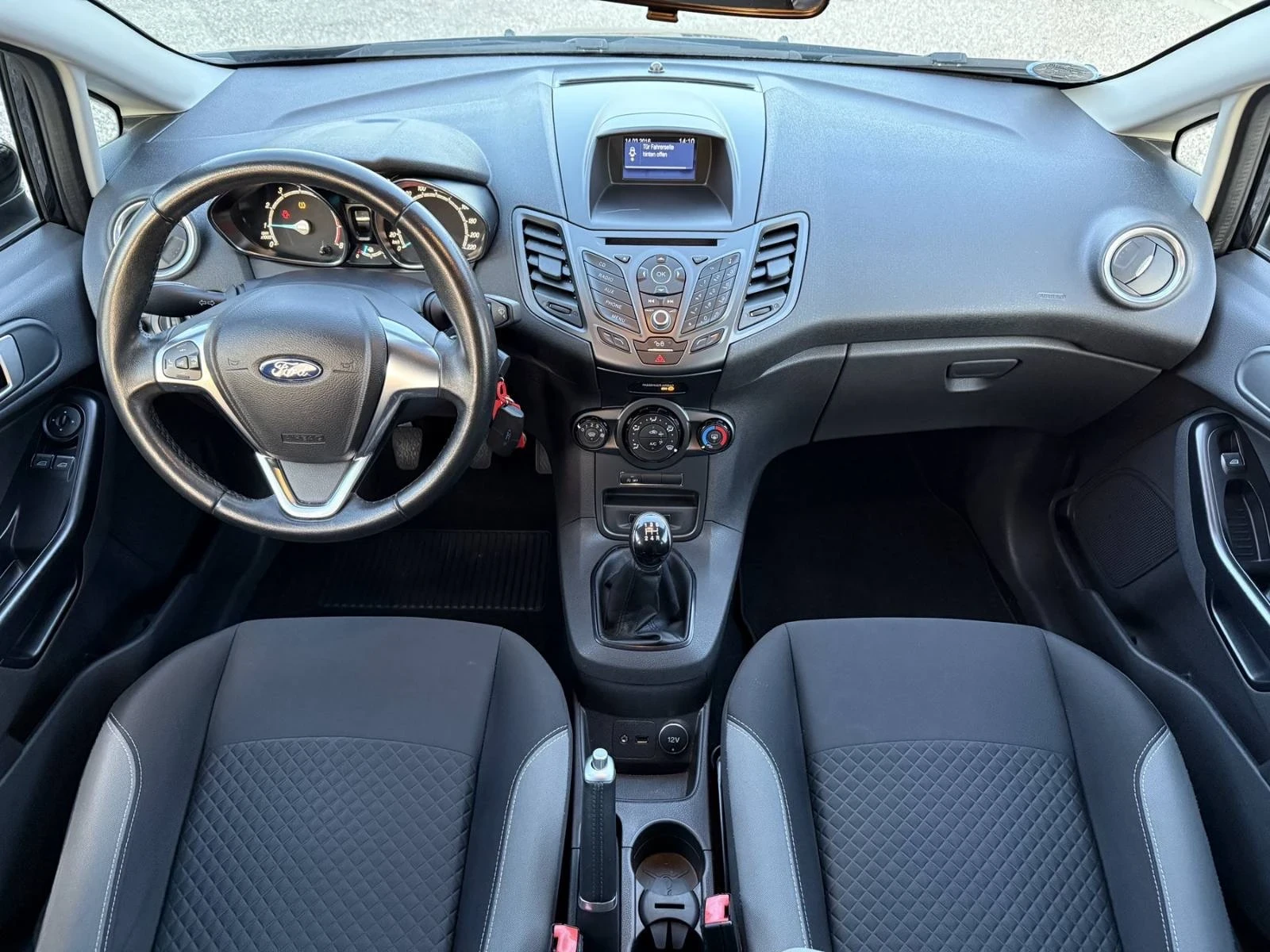 Ford Fiesta 1.0 Топ състояние - изображение 8