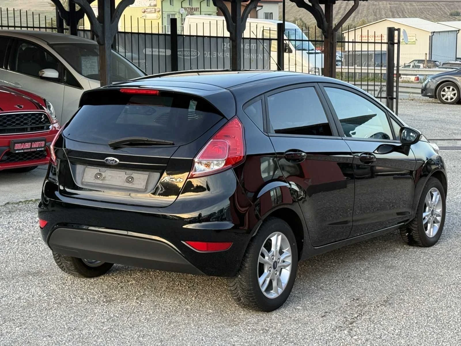 Ford Fiesta 1.0 Топ състояние - изображение 6