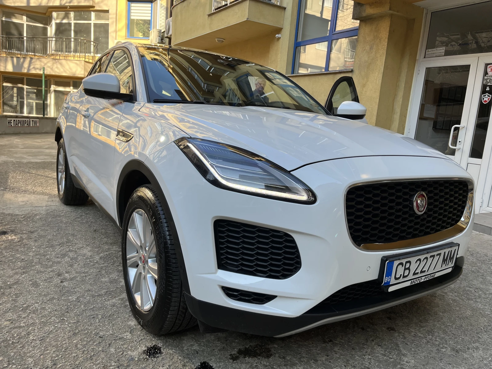Jaguar E-pace Rdynamic 180D - изображение 4