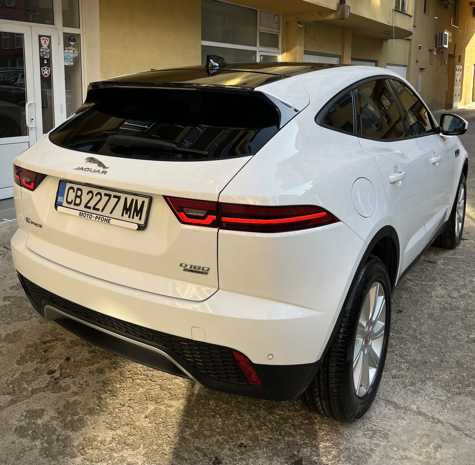 Jaguar E-pace Rdynamic 180D - изображение 2