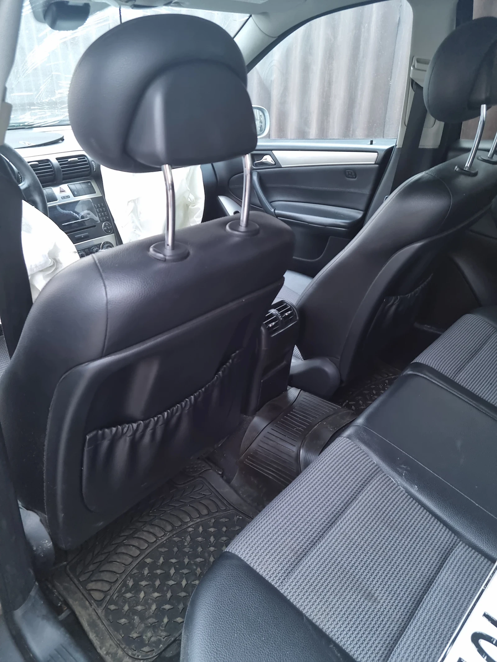 Mercedes-Benz C 220 2.2 CDI 150hp, снимка 10 - Автомобили и джипове - 53966360