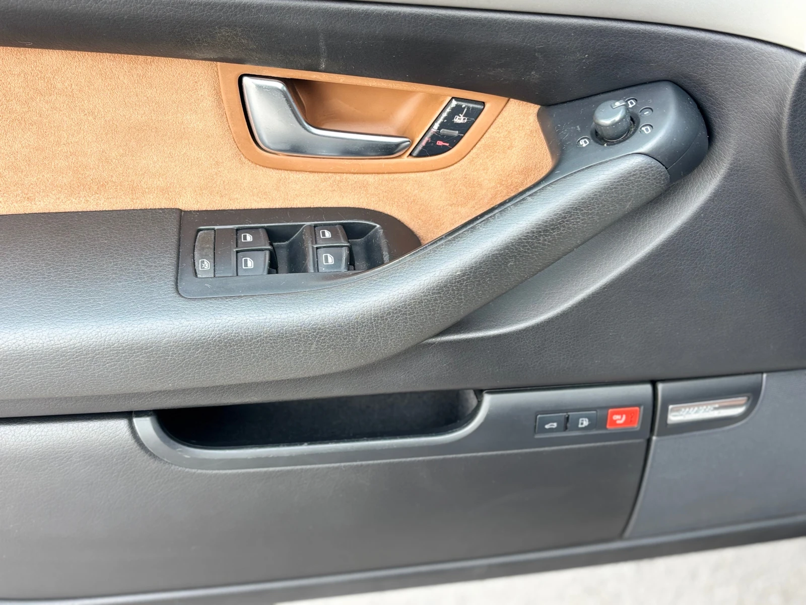 Audi A8, снимка 9 - Автомобили и джипове - 53982559