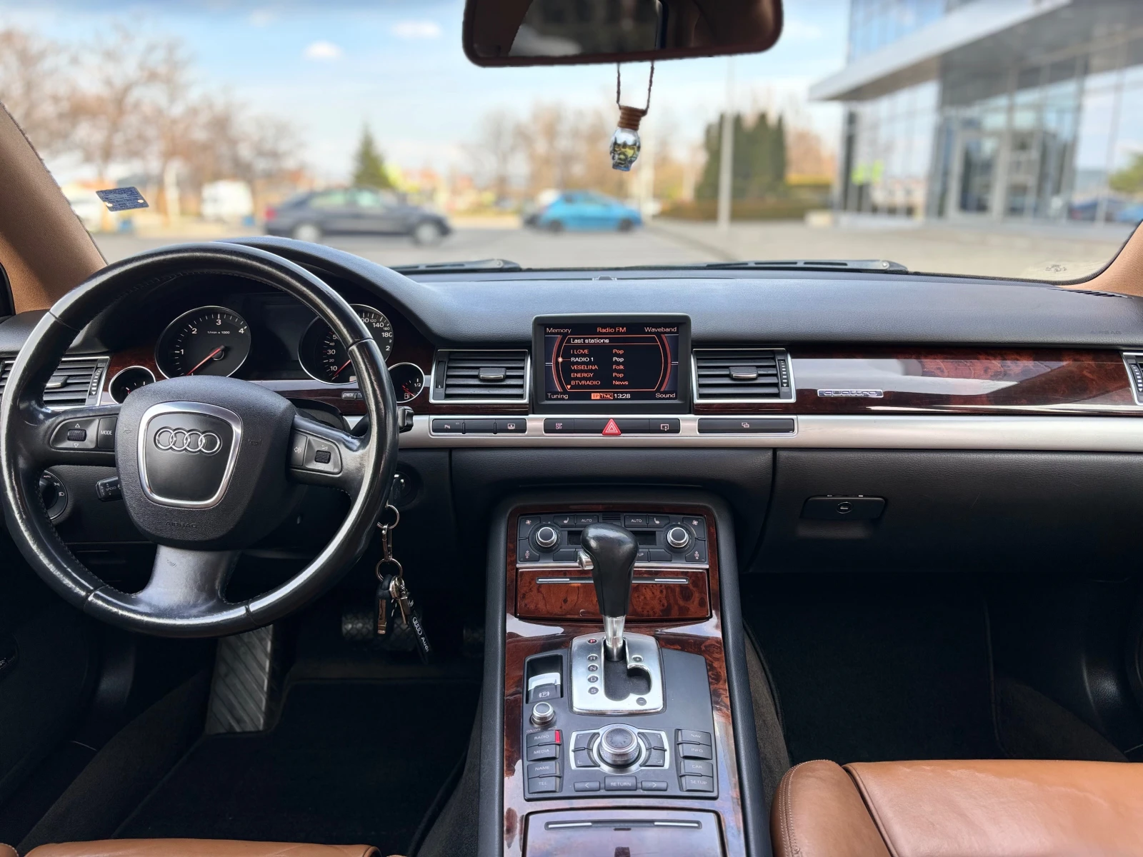 Audi A8, снимка 15 - Автомобили и джипове - 53982559