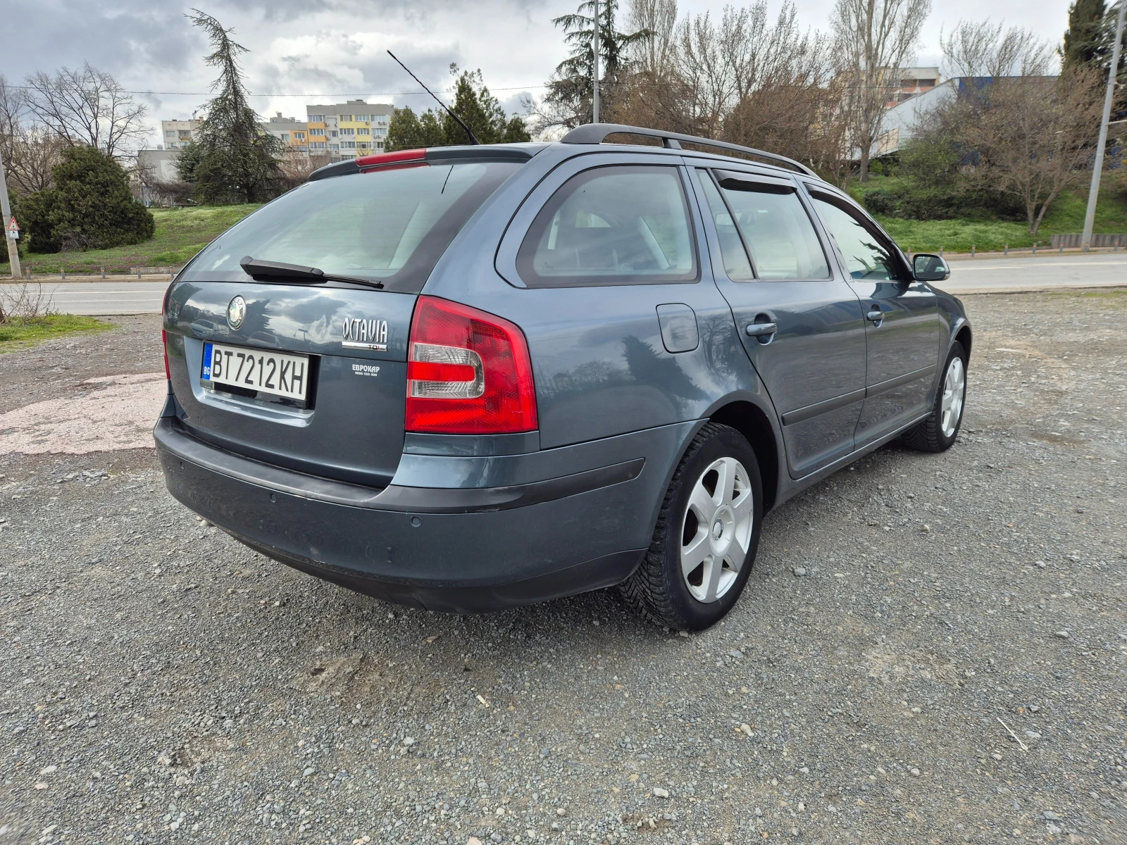 Skoda Octavia 2.0TDI, снимка 5 - Автомобили и джипове - 54007214