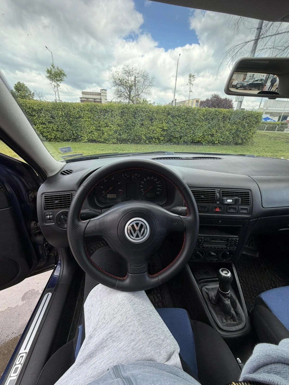 VW Golf, снимка 13 - Автомобили и джипове - 54400732