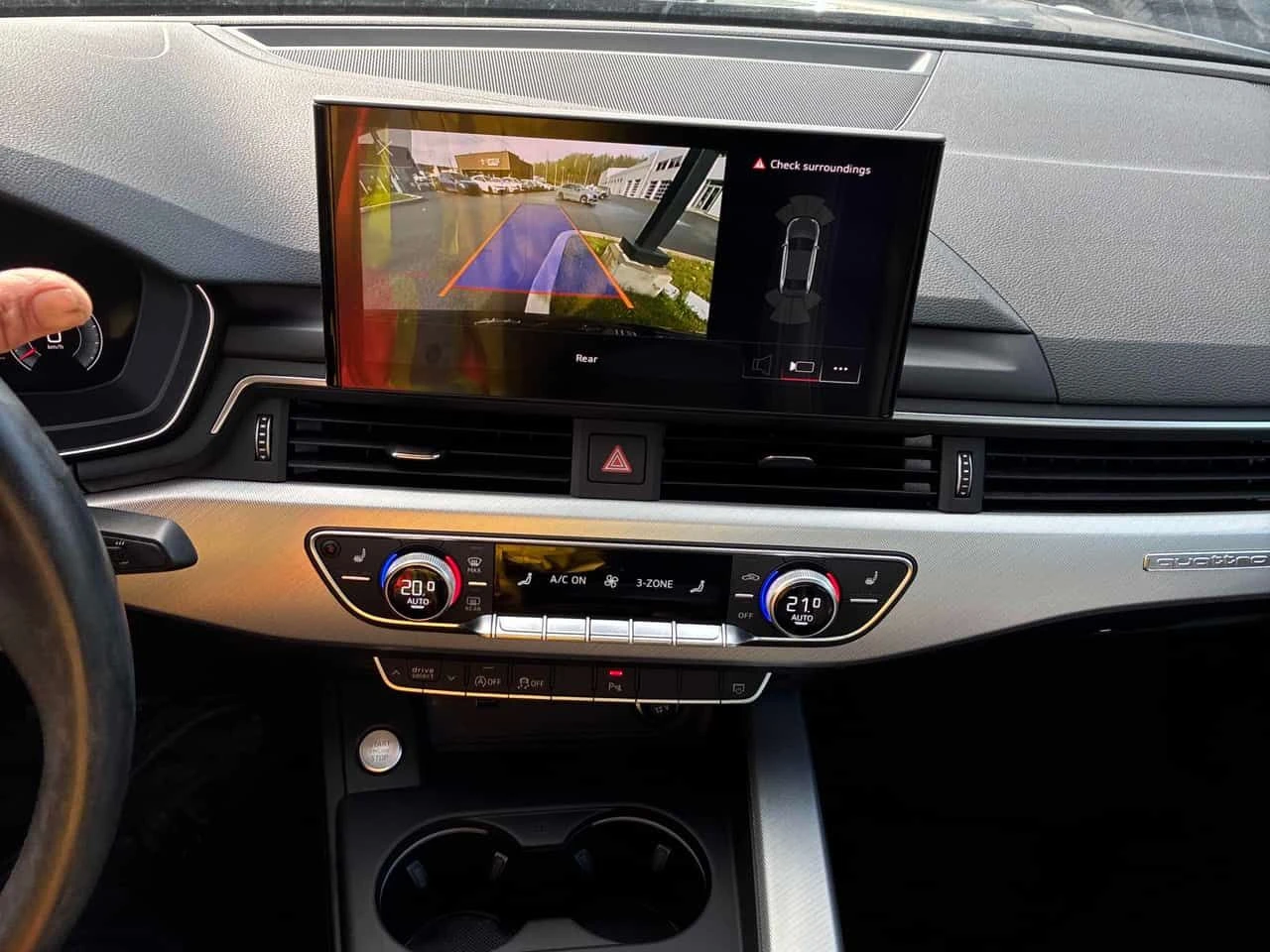 Audi A4 Progressiv /LED/DISTRONIC/CARFAX/АВТОКРЕДИТ, снимка 9 - Автомобили и джипове - 54588682