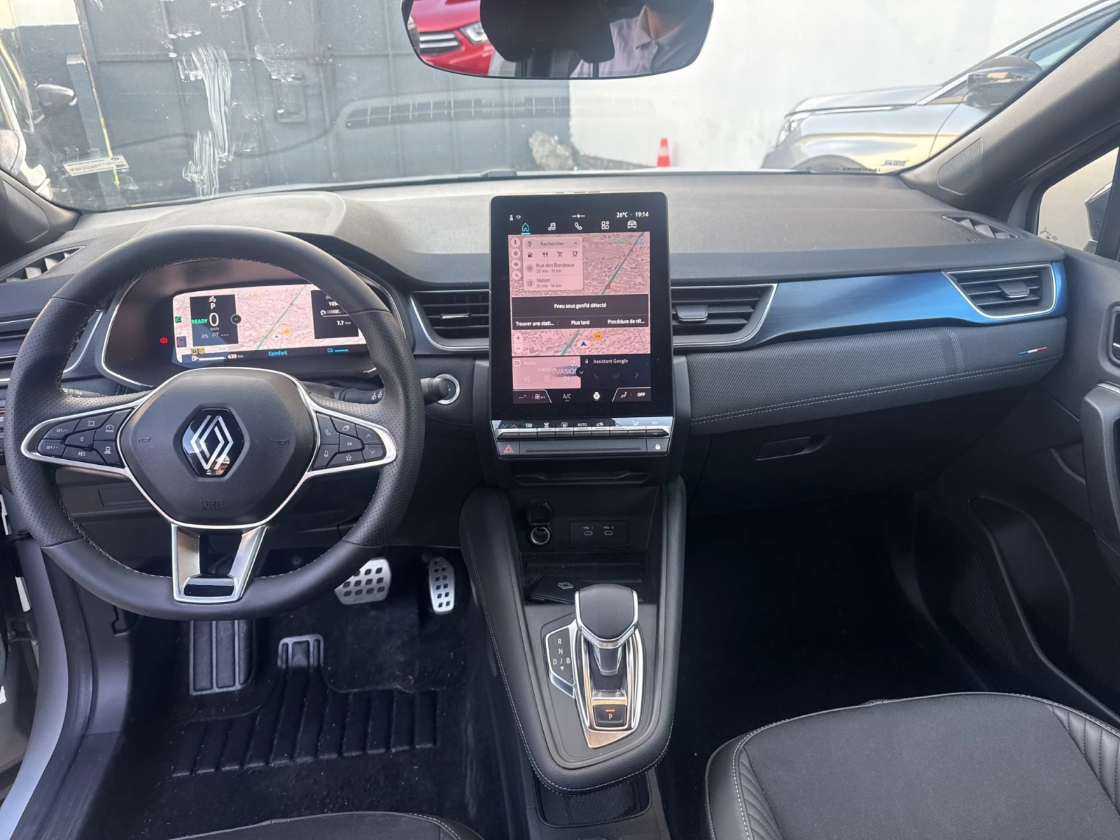 Renault Captur, снимка 8 - Автомобили и джипове - 54621485