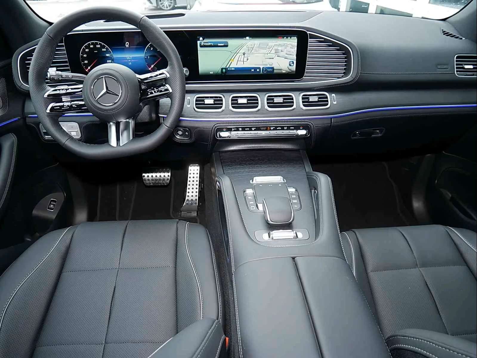 Mercedes-Benz GLS 450 FACELIFT* 4 MATIC* AMG* BURM* PANO* 360* , снимка 5 - Автомобили и джипове - 54844834